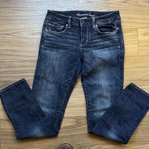 American Eagle Outfitters Women's Dark Blue, Skinny fit, Super Stretch, jeans